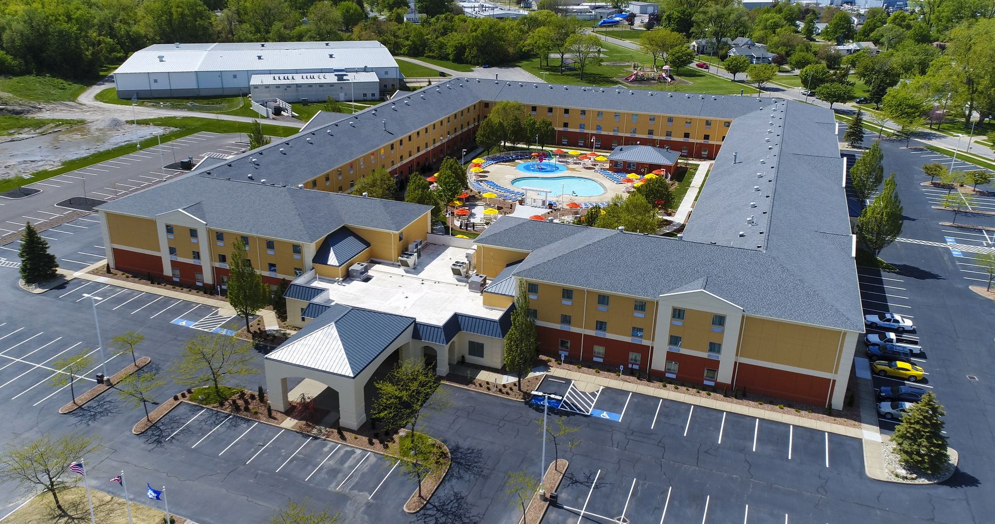 Cedar Point's Express Hotel