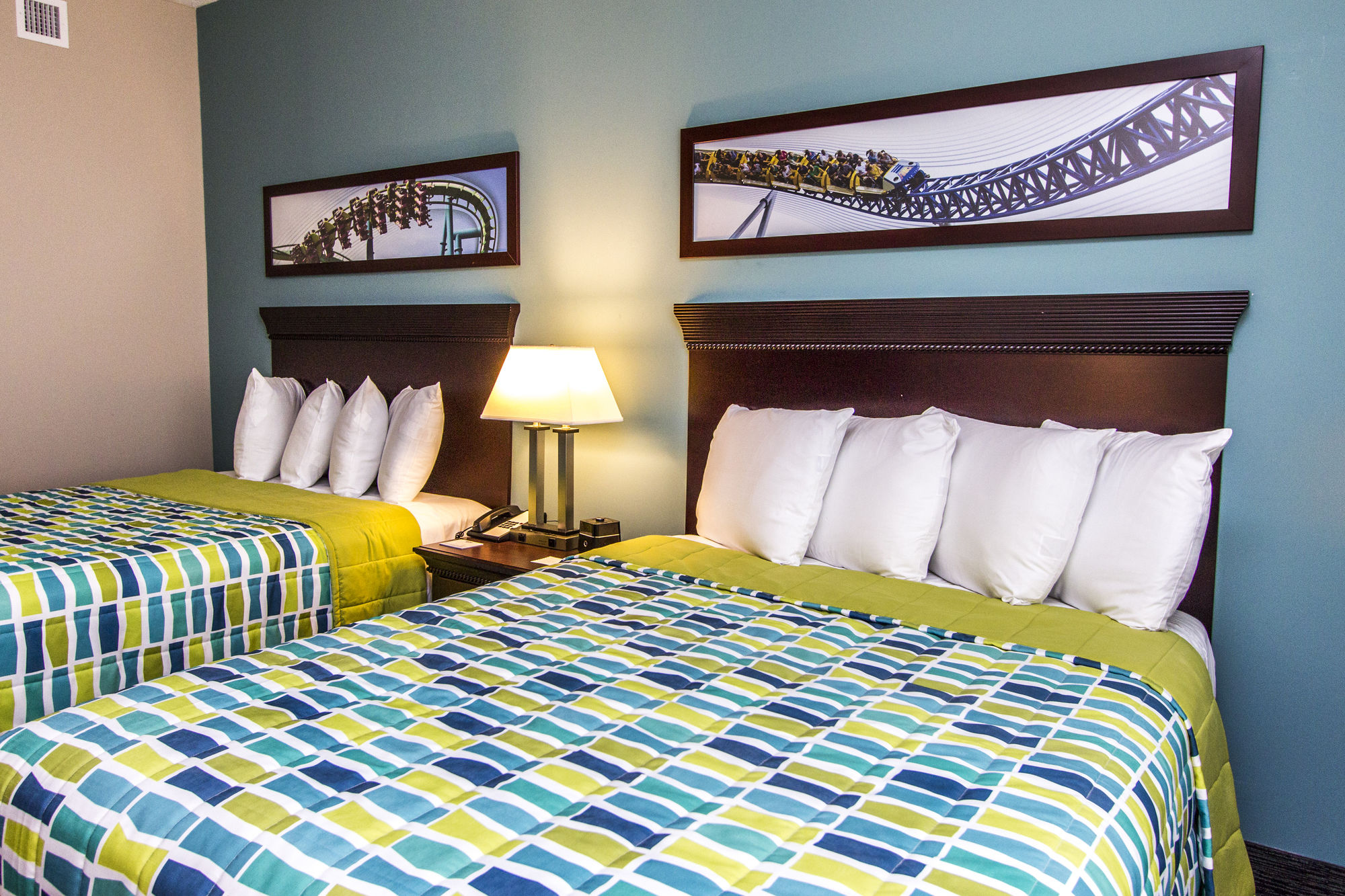 Cedar Point's Express Hotel