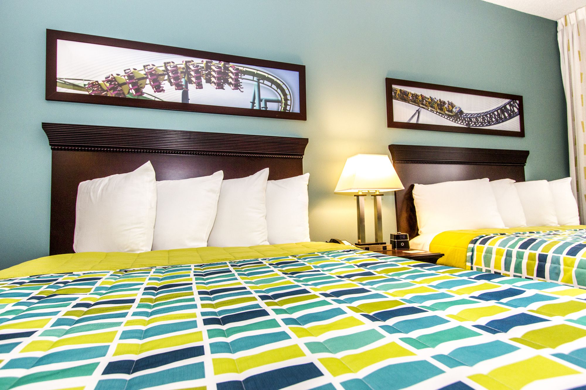 Cedar Point's Express Hotel