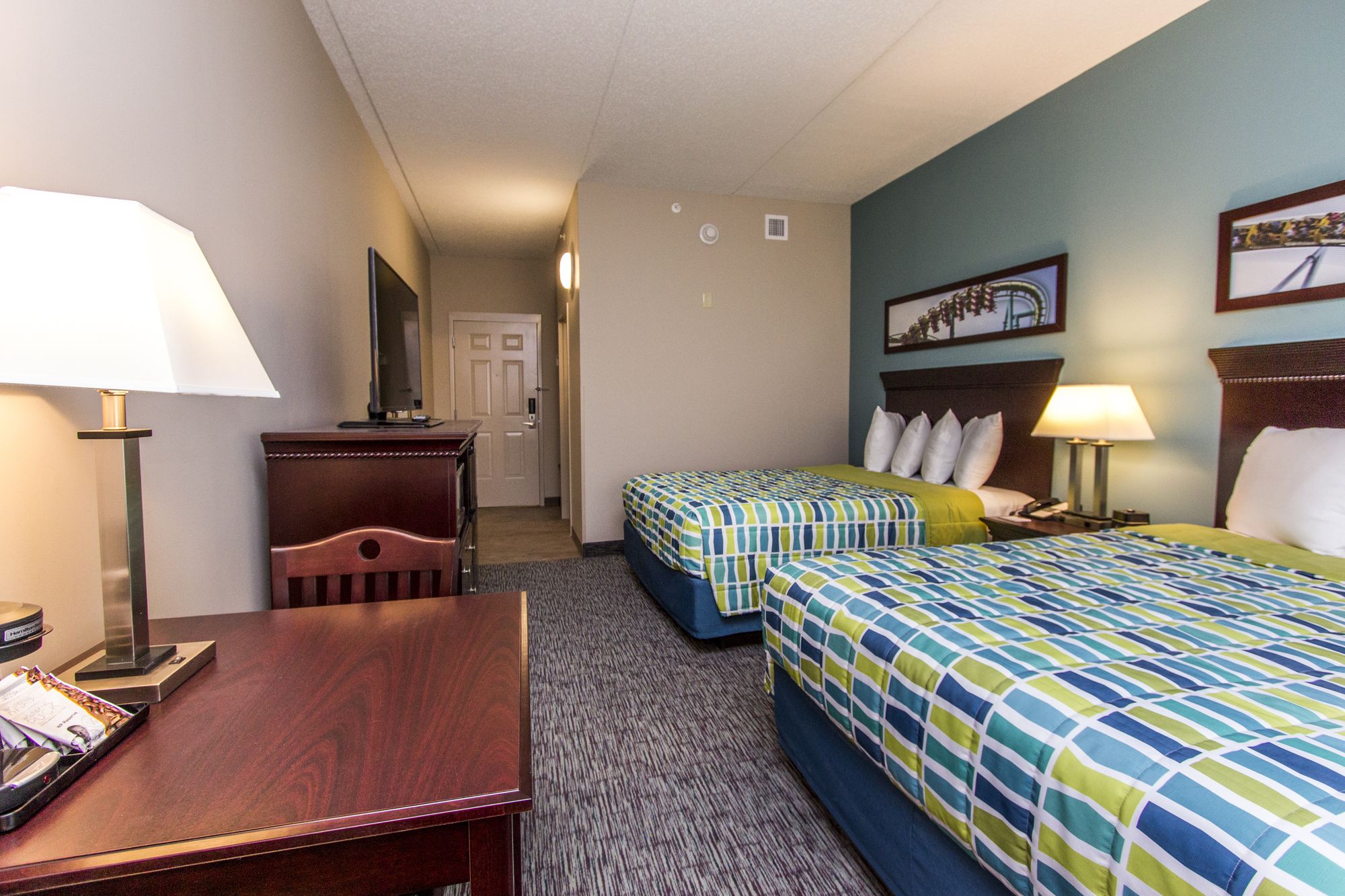 Cedar Point's Express Hotel