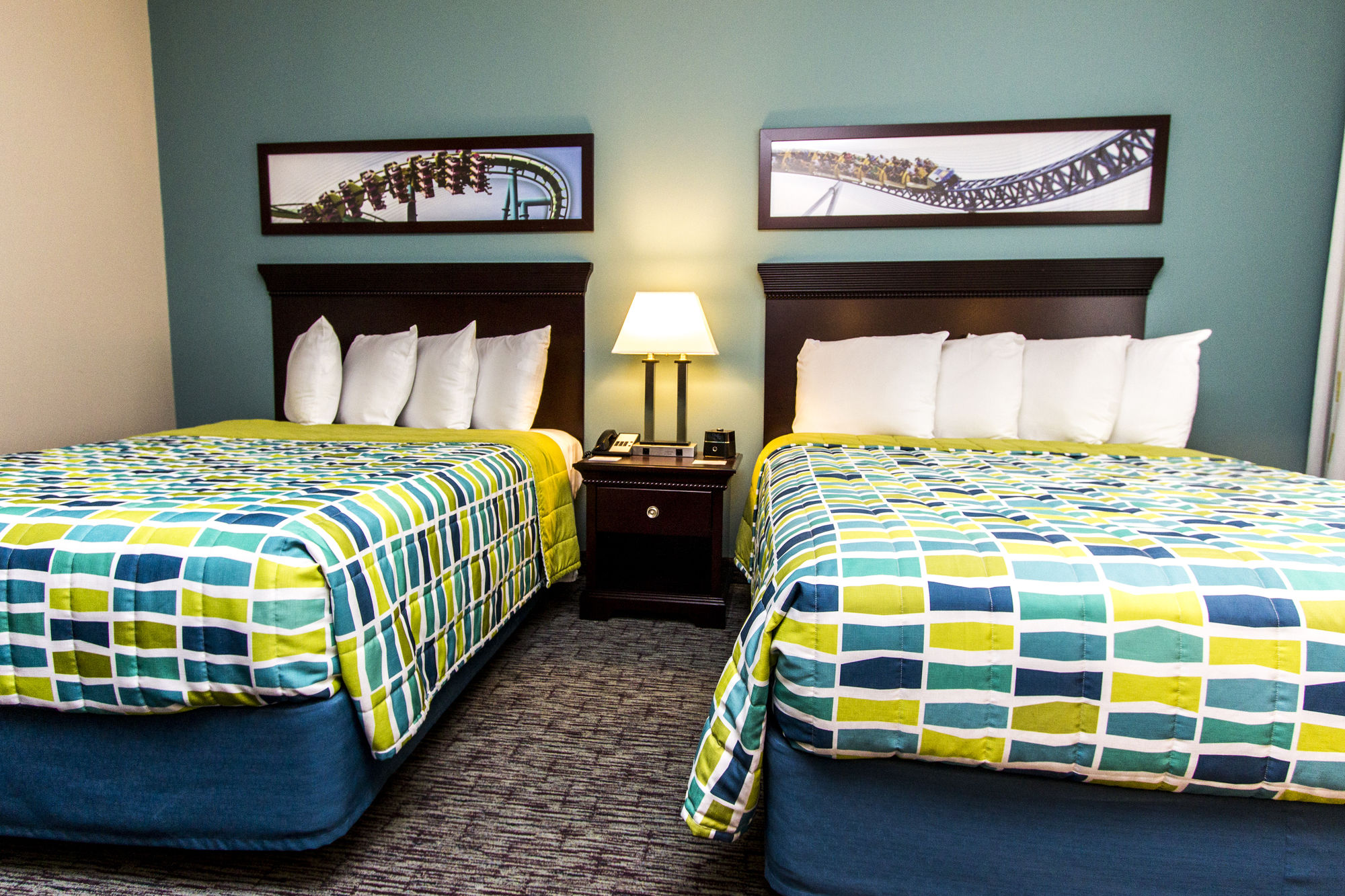 Cedar Point's Express Hotel