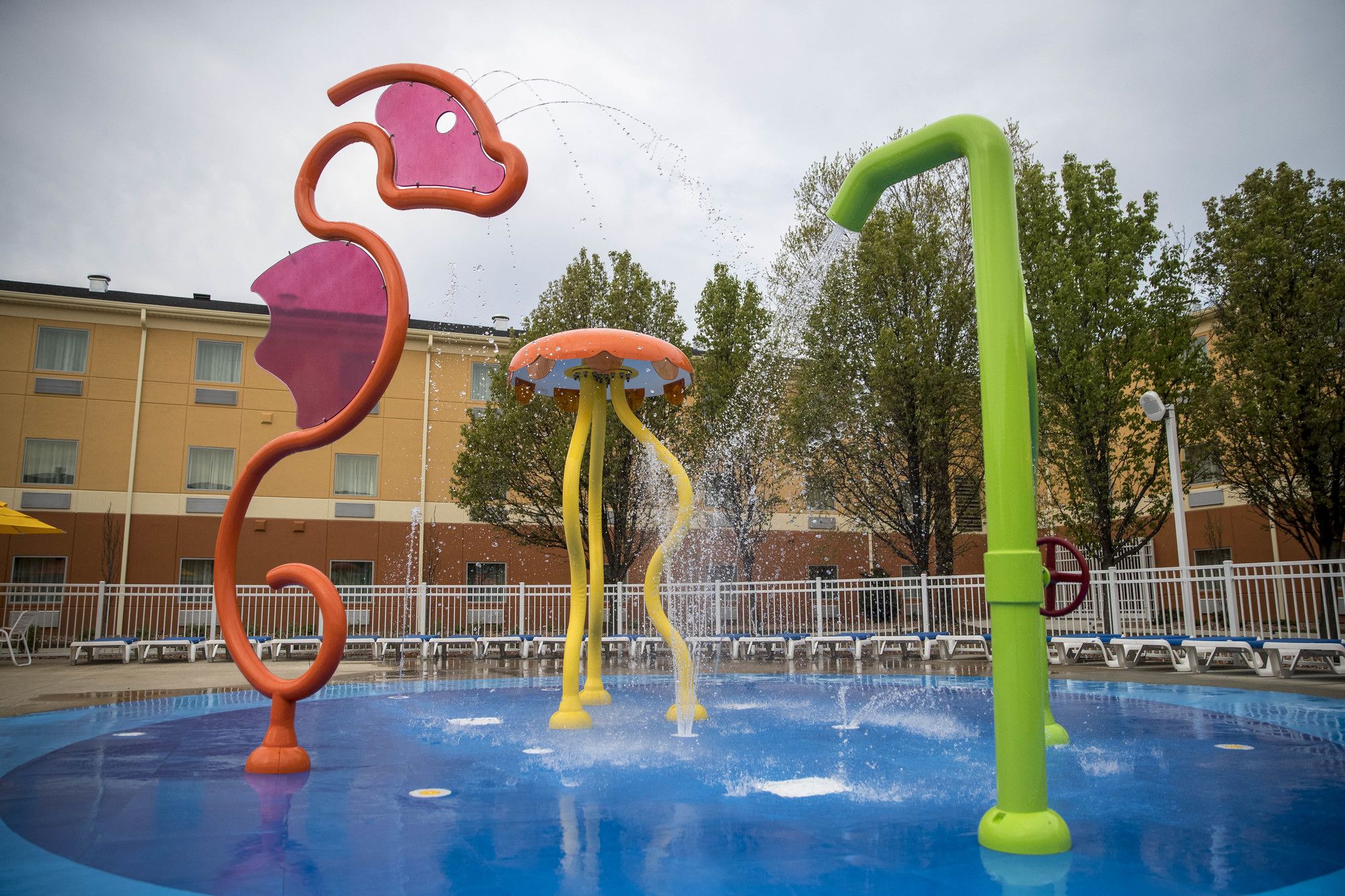 Cedar Point's Express Hotel