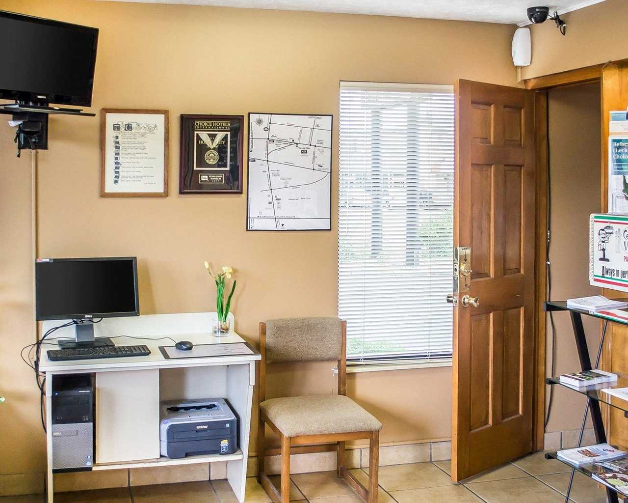 Super 8 By Wyndham Sandusky