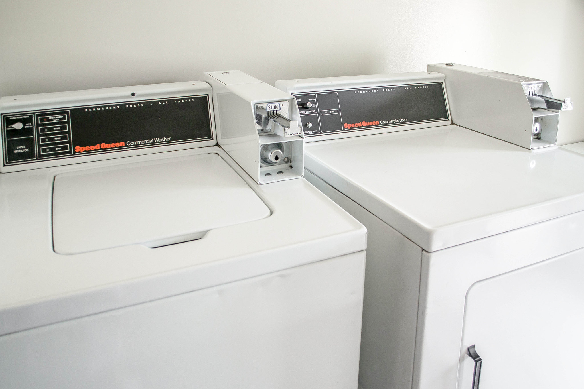 Econo Lodge Inn & Suites Cedar Point South