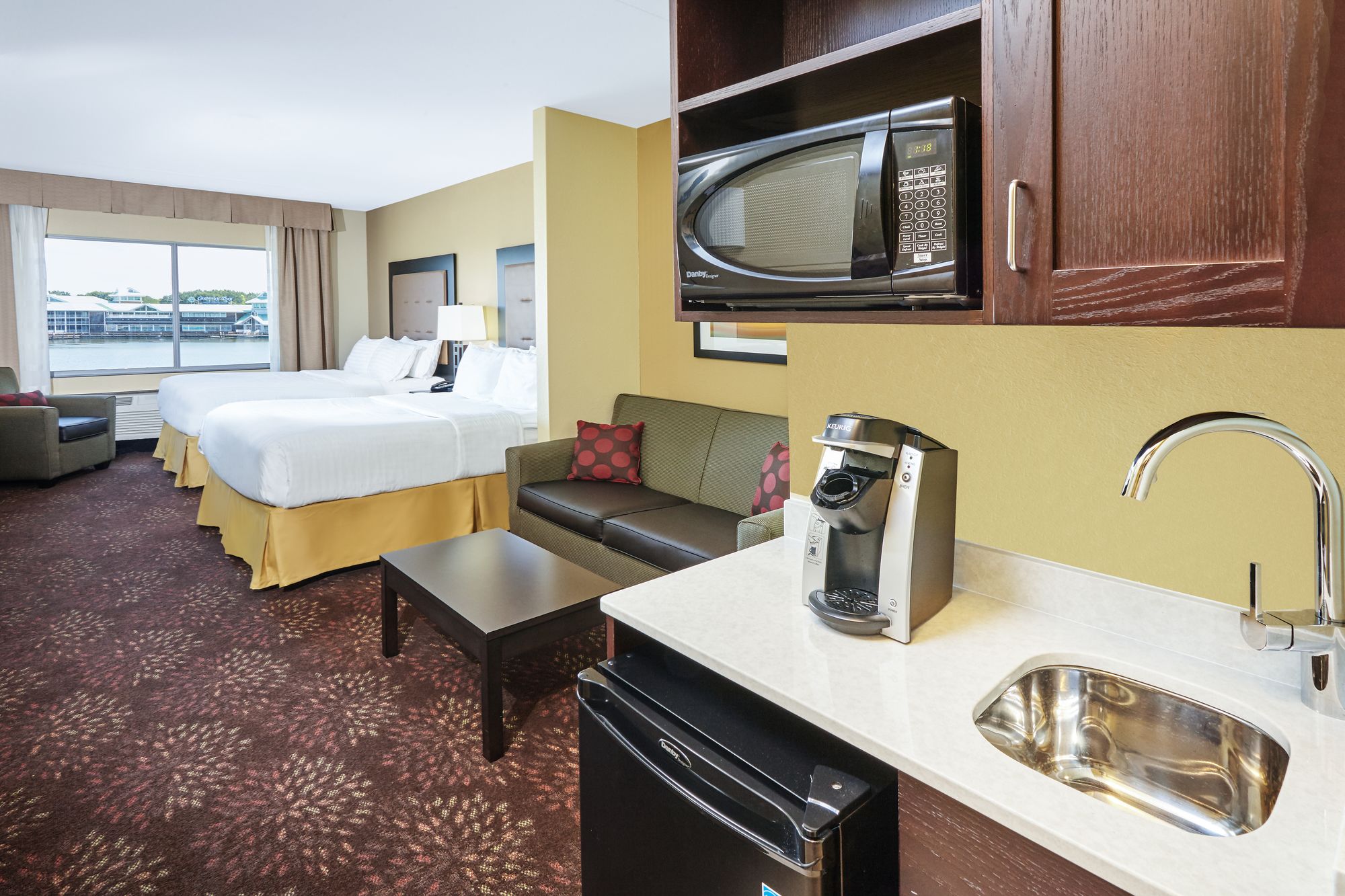 Holiday Inn Express & Suites Sandusky