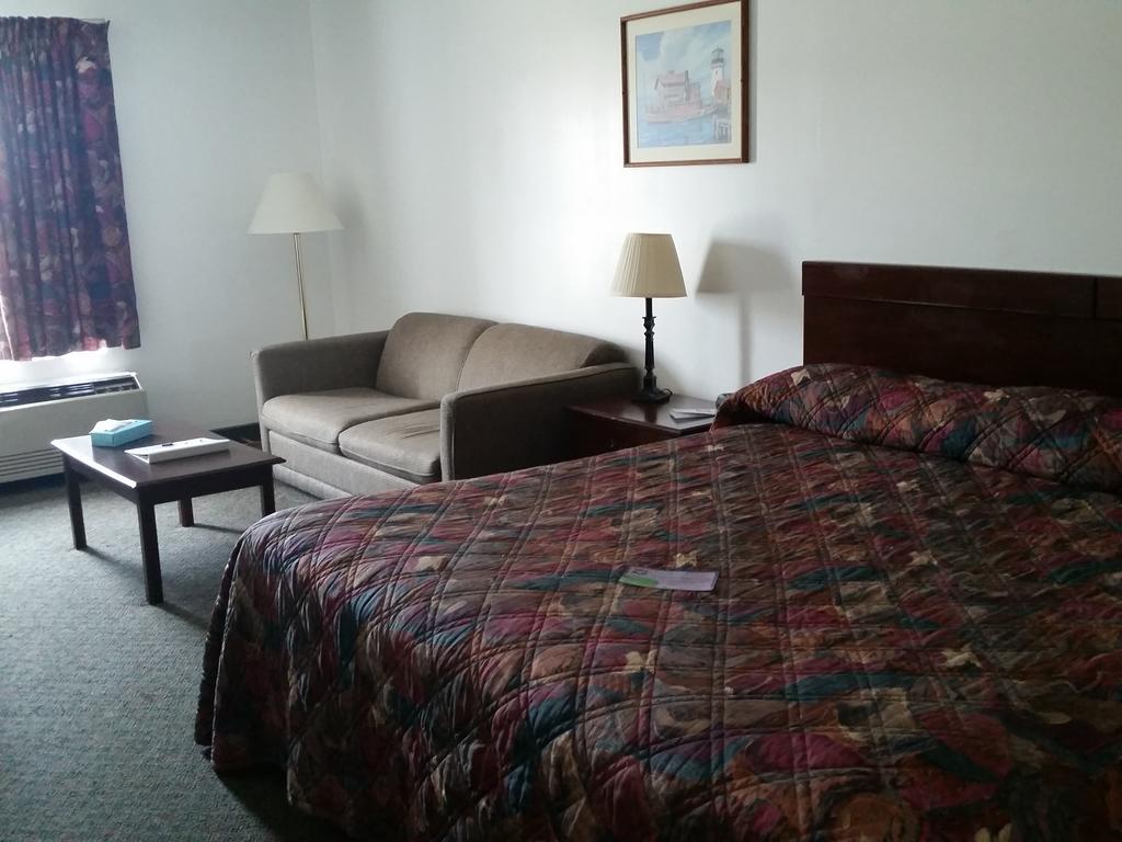 Knights Inn Sandusky