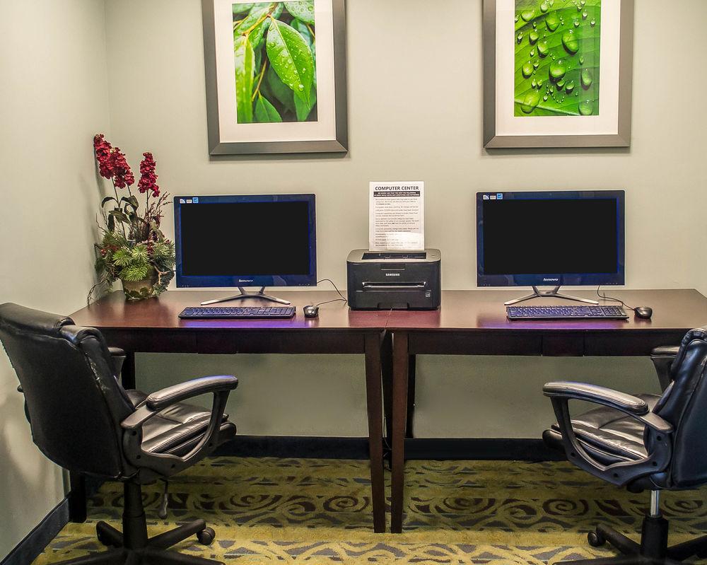 Cedar Stables Inn and Suites