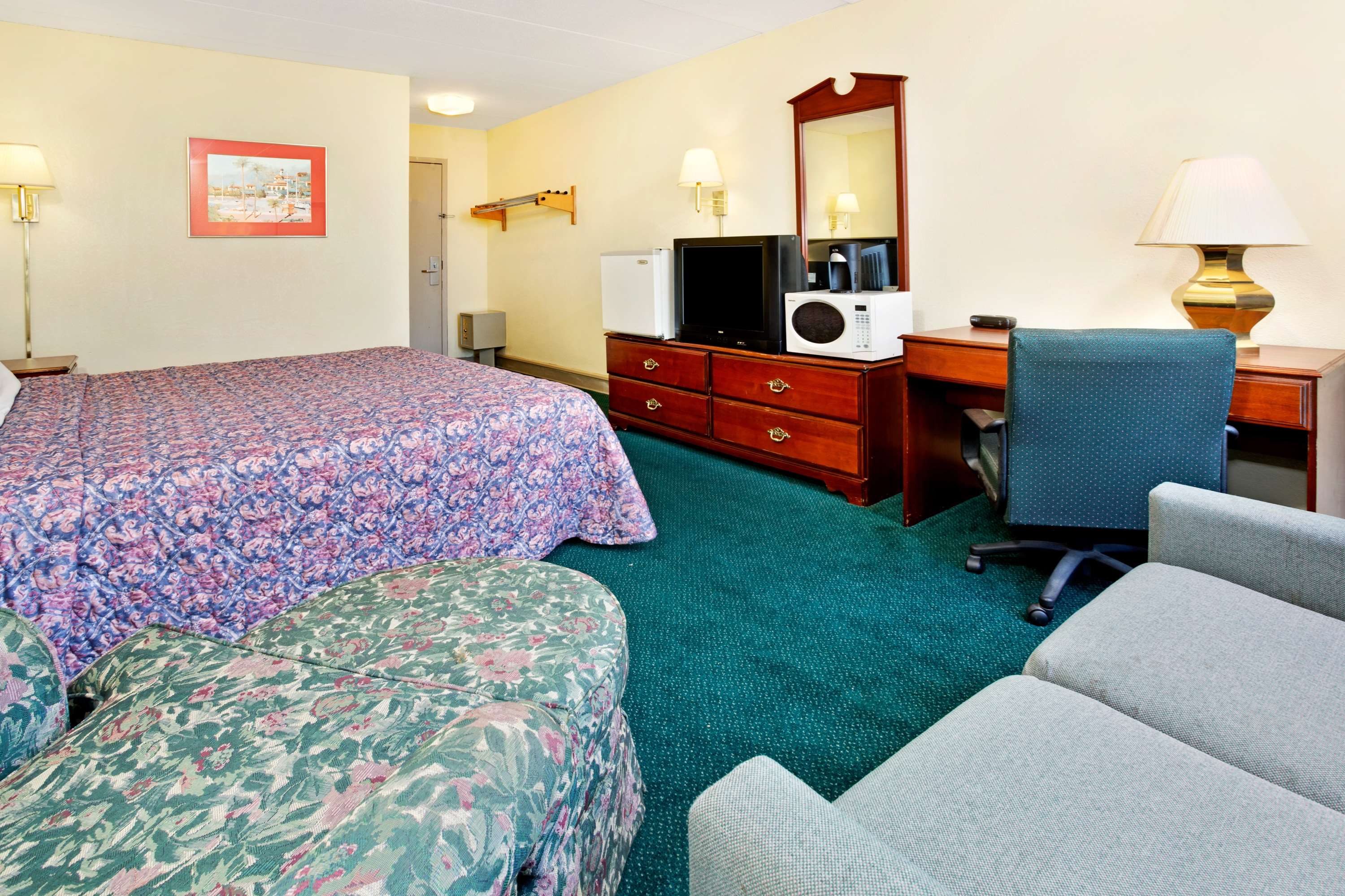 Days Inn by Wyndham Sharonville