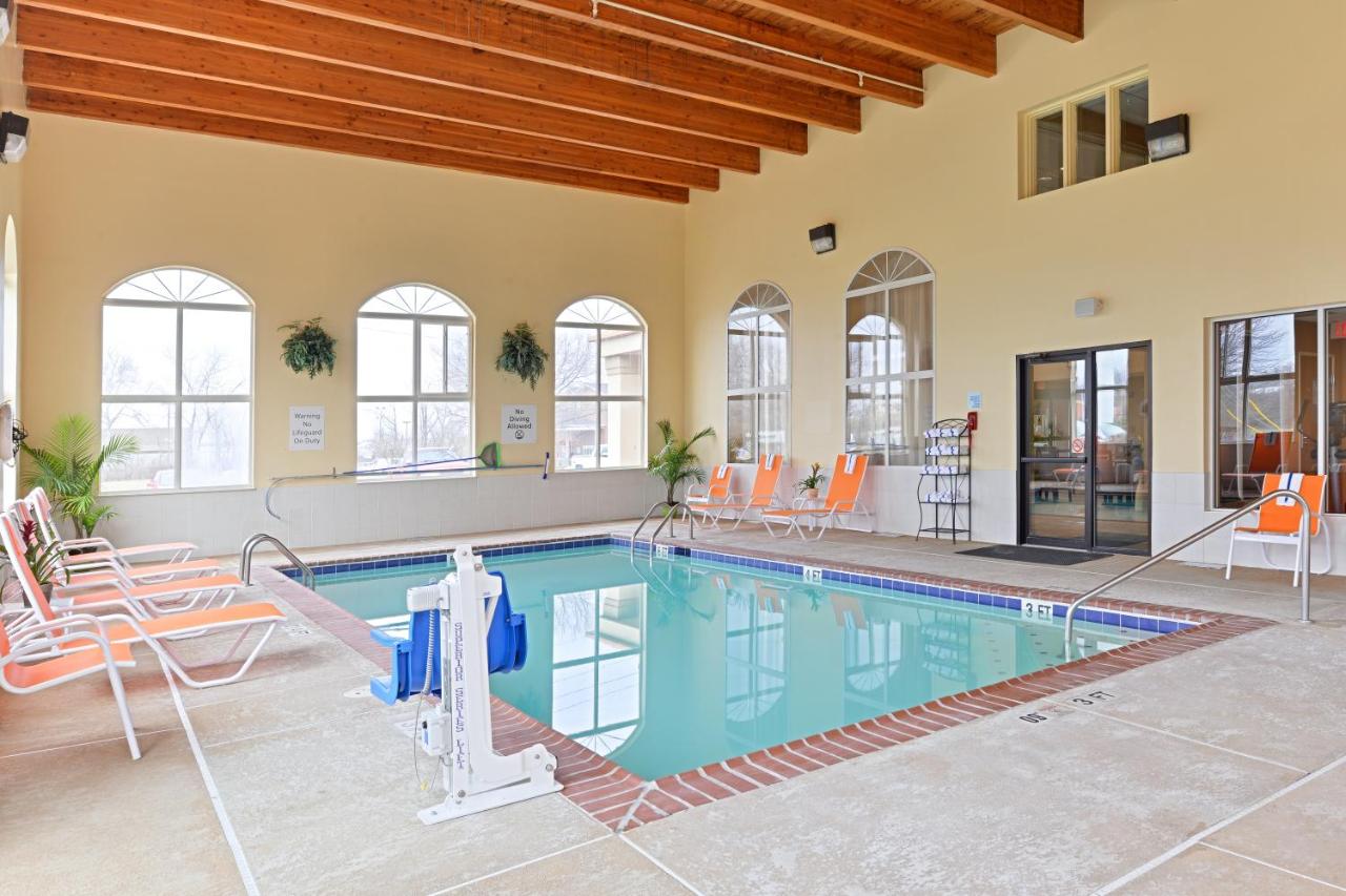 Comfort Inn & Suites