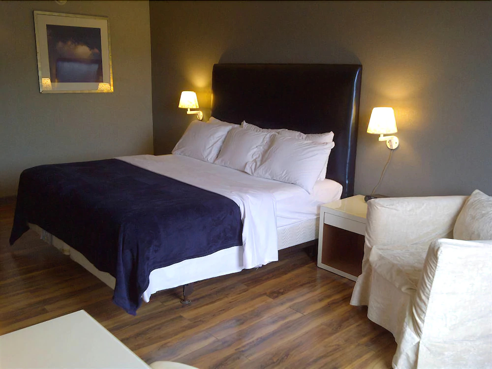 Country Hearth Inn & Suites South Point