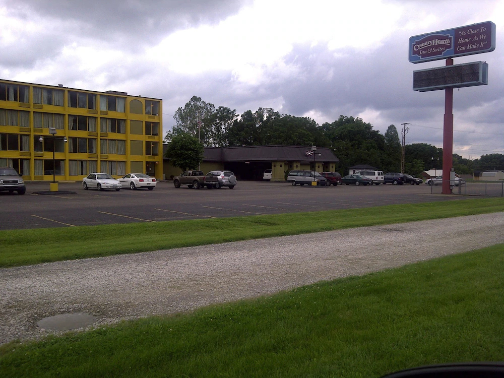 Country Hearth Inn & Suites South Point