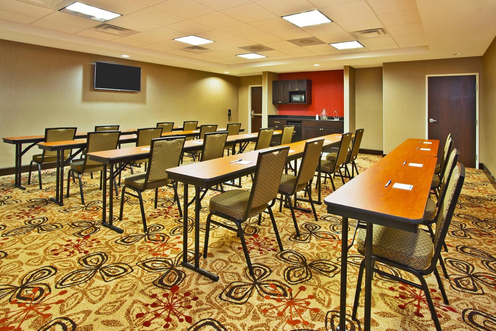 Holiday Inn Express & Suites Springfield Dayton Area