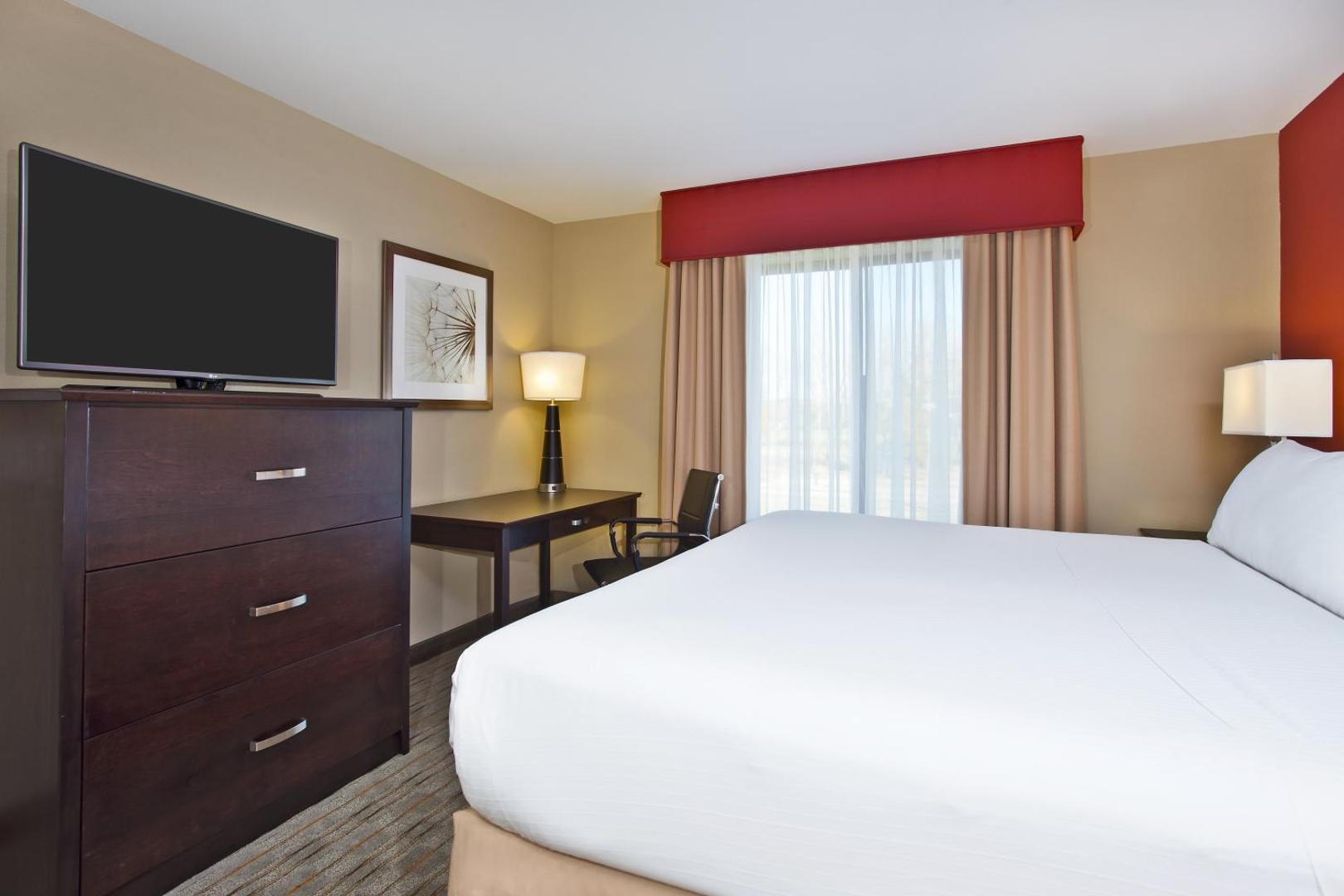 Holiday Inn Express & Suites Springfield Dayton Area
