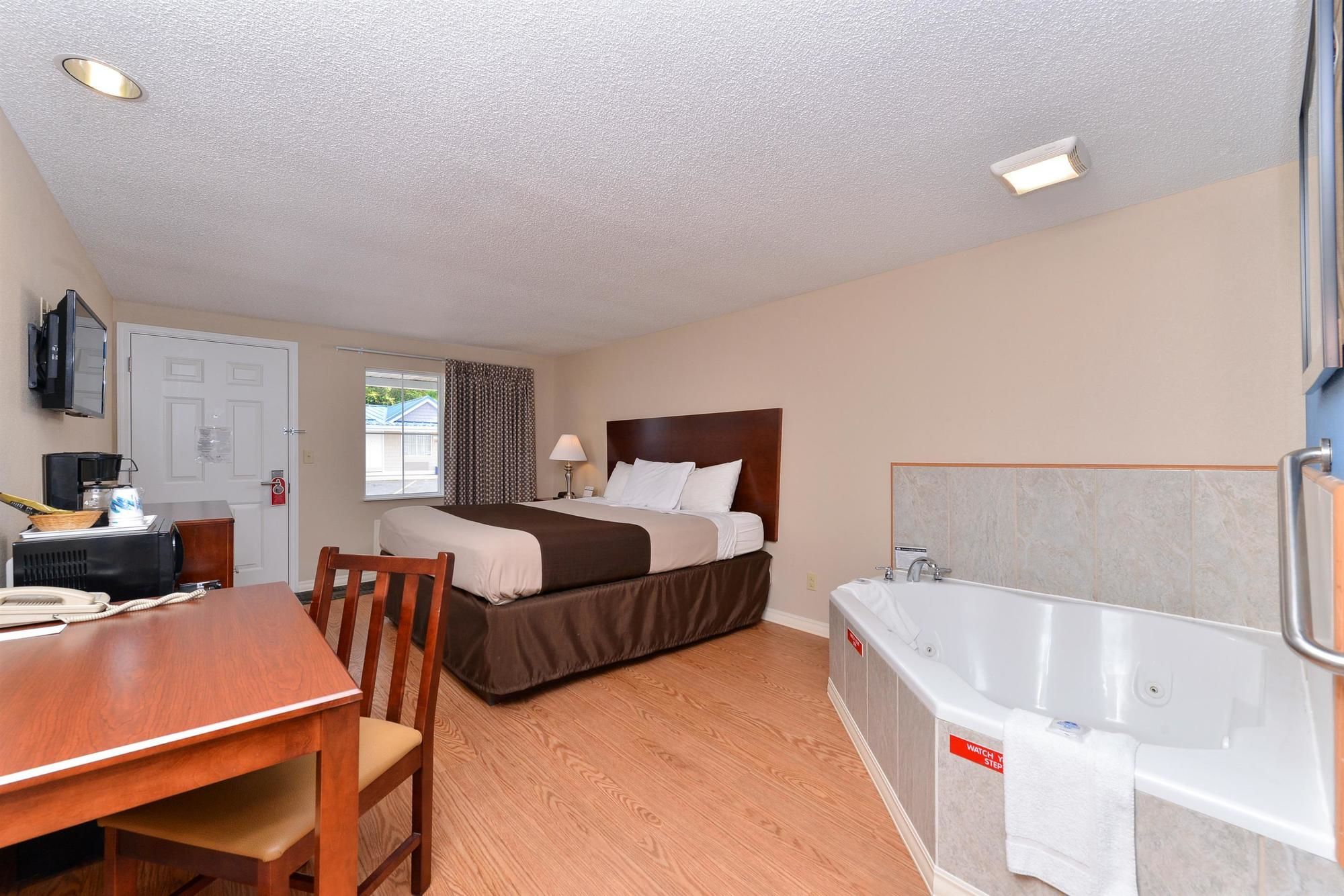 Americas Best Value Inn St. Clairsville Wheeling