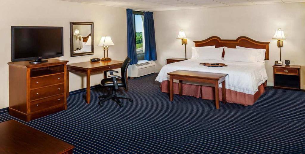 Wingate by Wyndham St. Clairsville/Wheeling