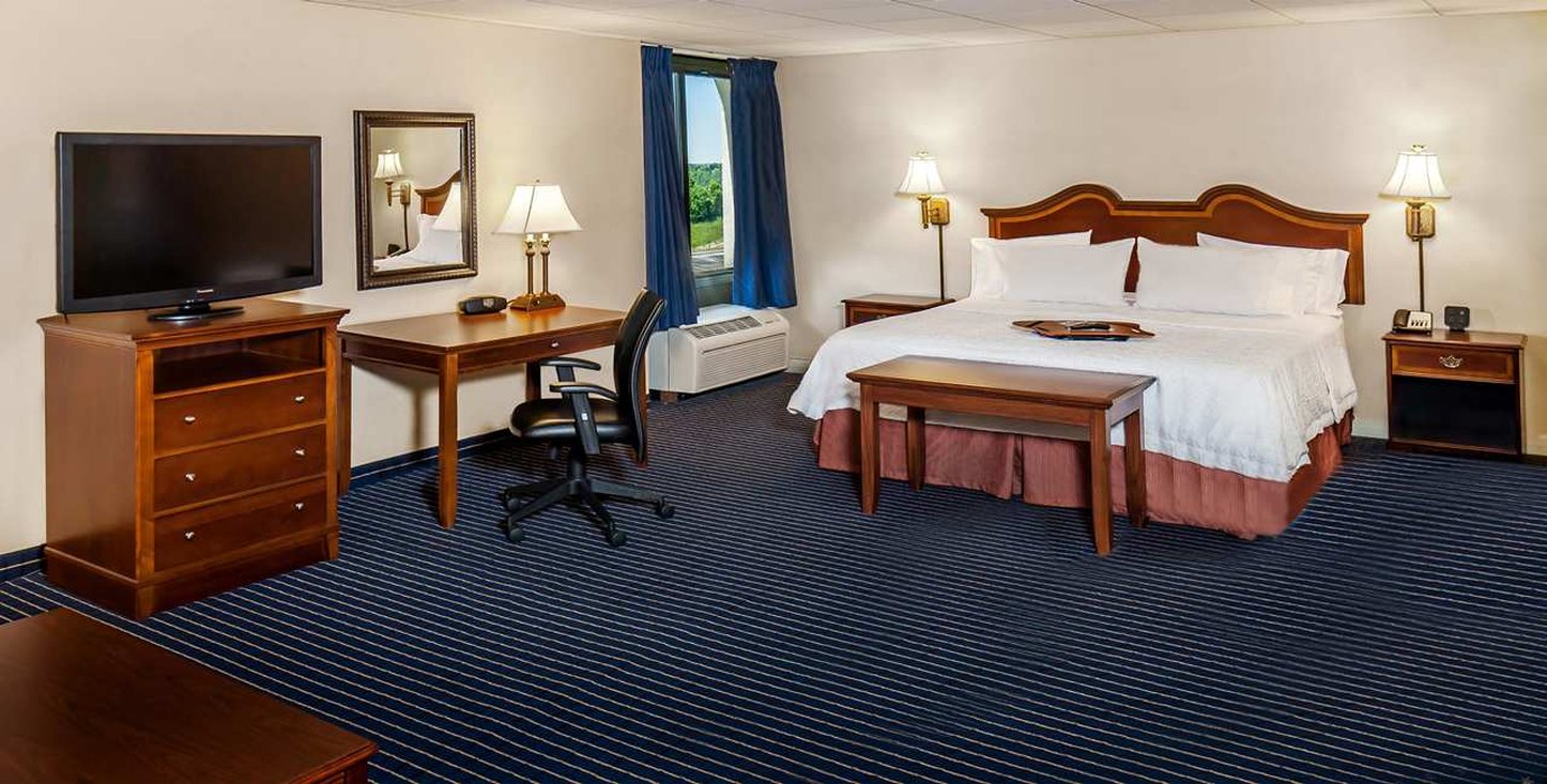 Wingate by Wyndham St. Clairsville/Wheeling