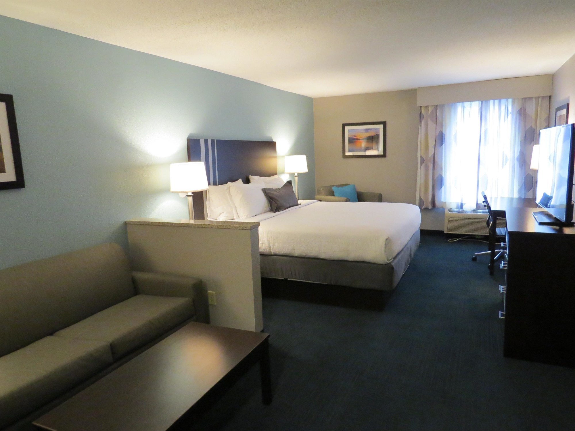 Best Western St. Clairsville Inn & Suites