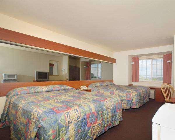 Knights Inn & Suites St Clairesville
