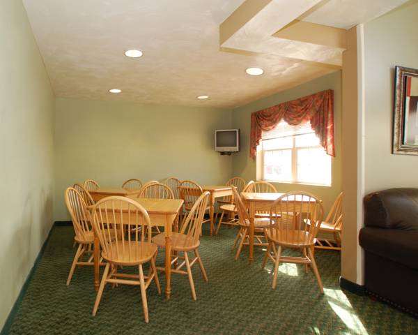 Knights Inn & Suites St Clairesville