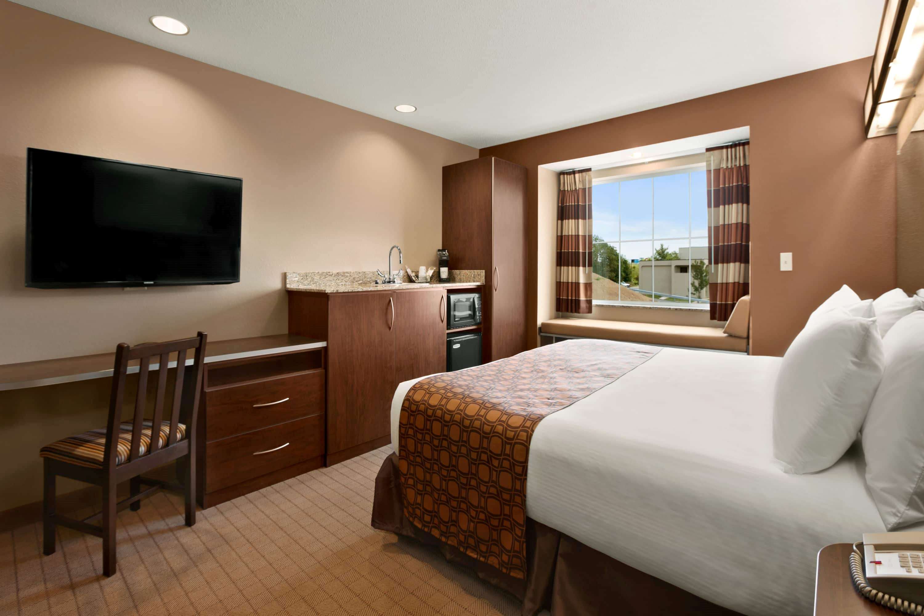 Microtel Inn & Suites by Wyndham St Clairsville