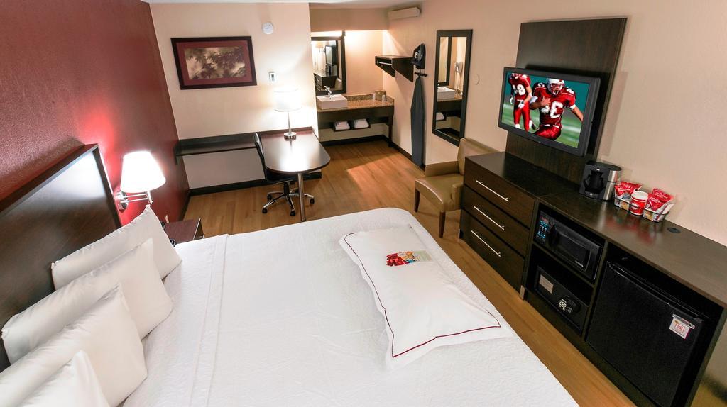 Red Roof Inn St Clairsville - Wheeling West