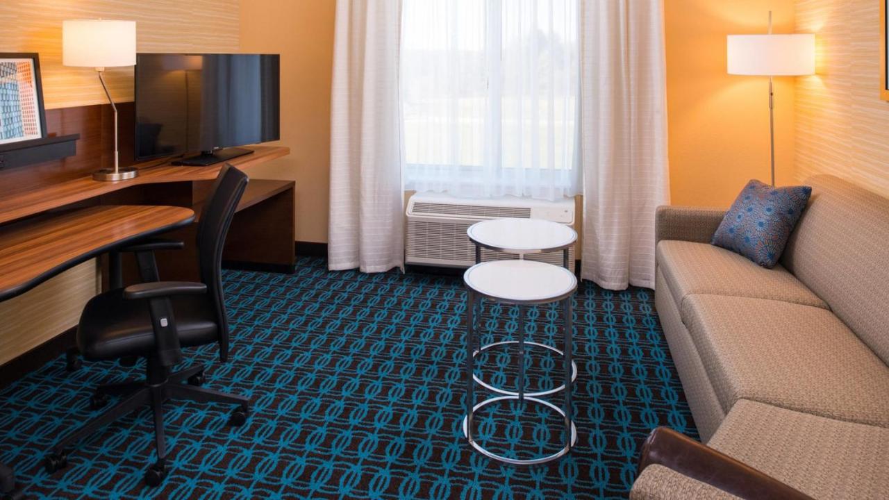 Fairfield Inn & Suites Akron Stow