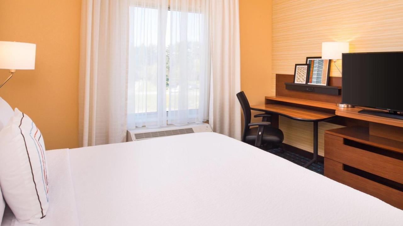Fairfield Inn & Suites Akron Stow