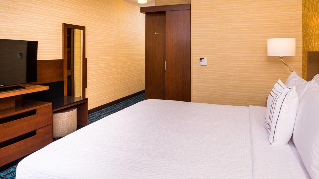 Fairfield Inn & Suites Akron Stow