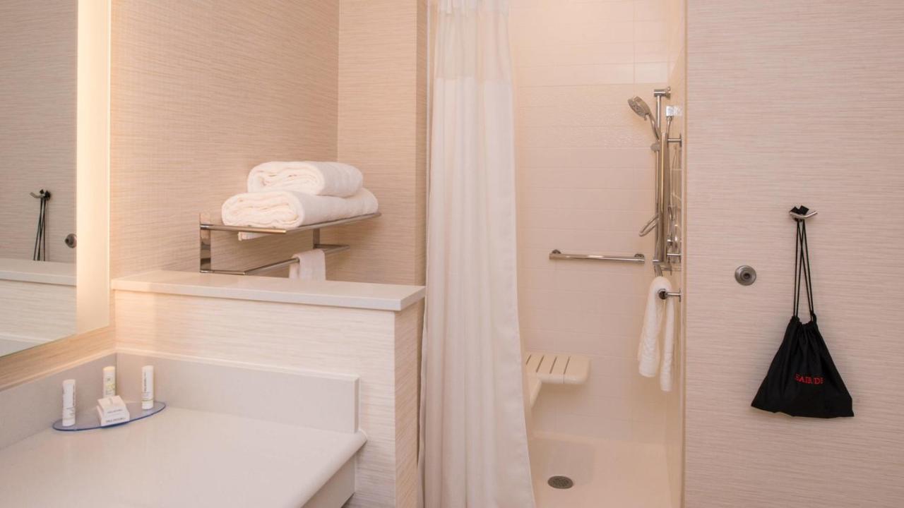 Fairfield Inn & Suites Akron Stow