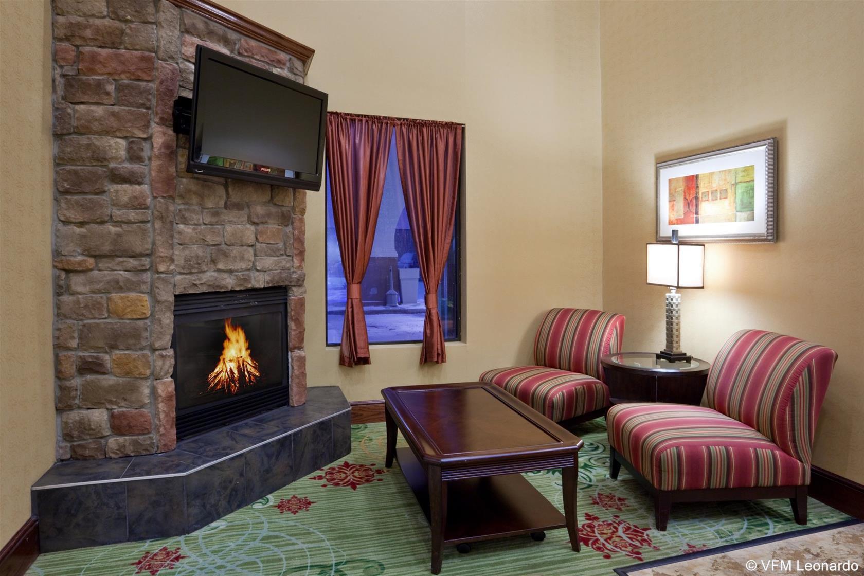 Holiday Inn Express & Suites Cleveland - Streetsboro