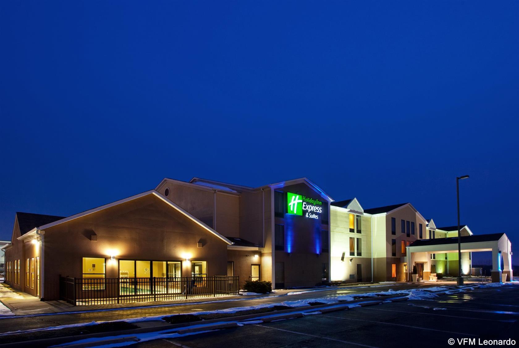 Holiday Inn Express & Suites Cleveland - Streetsboro