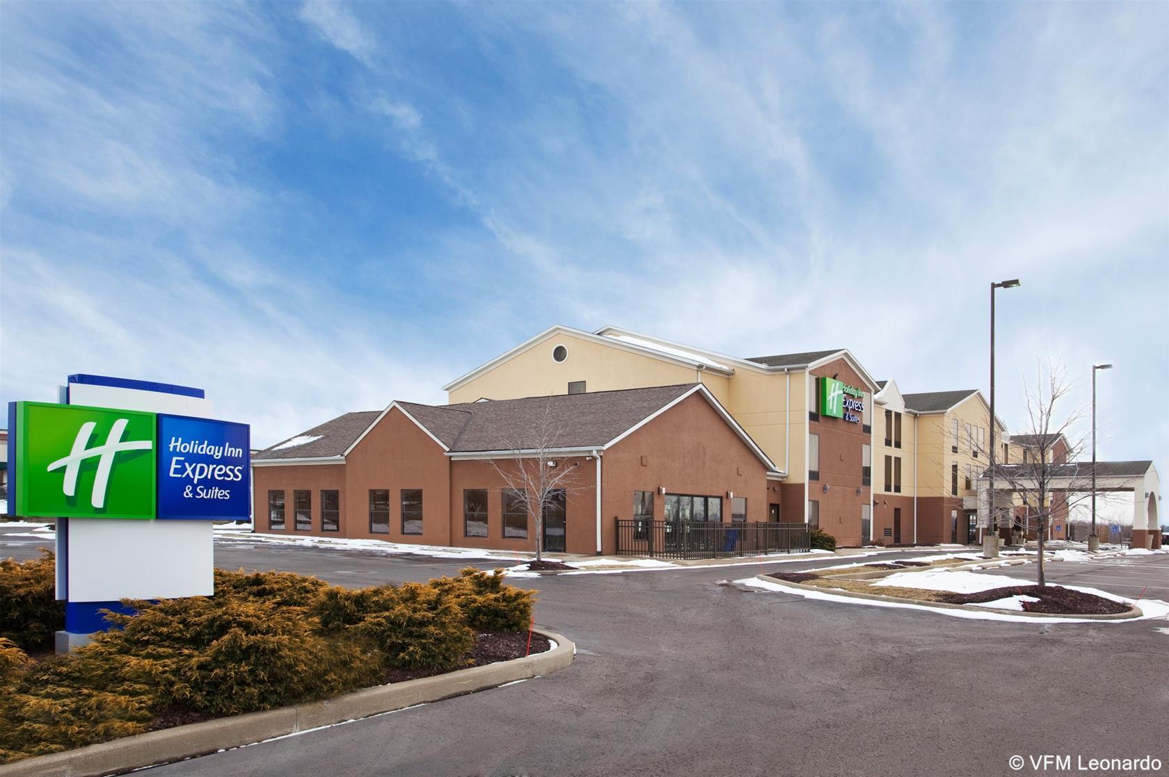 Holiday Inn Express & Suites Cleveland - Streetsboro
