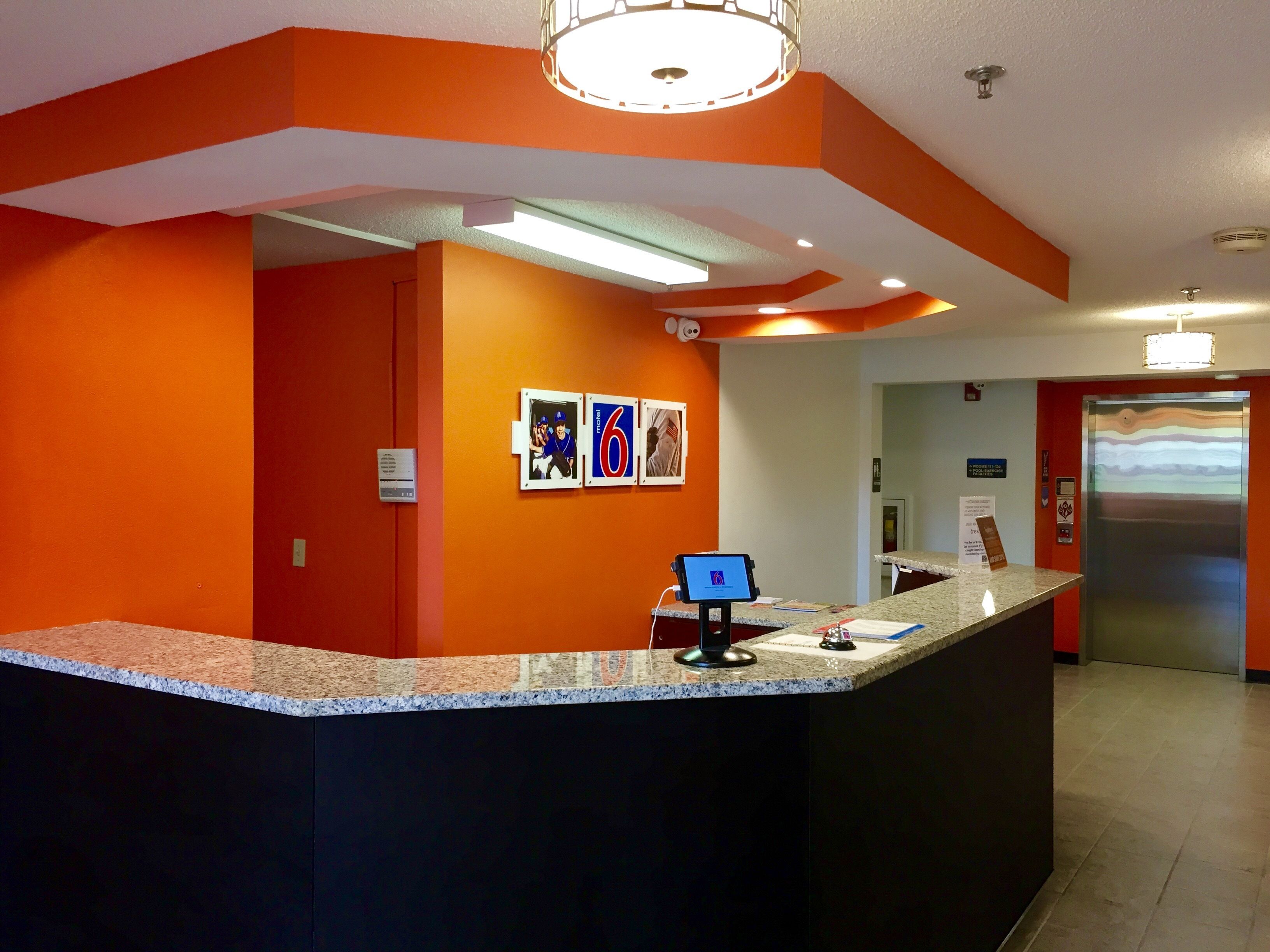 Motel 6 Streetsboro, OH