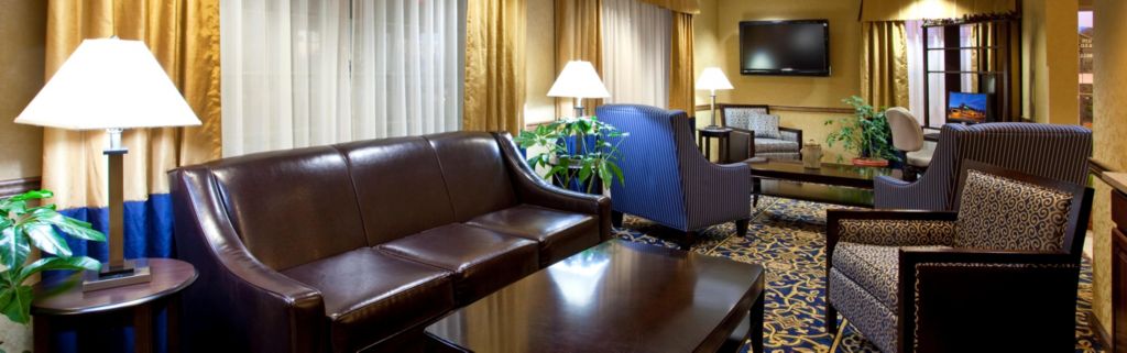 Holiday Inn Express & Suites Sunbury-Columbus Area