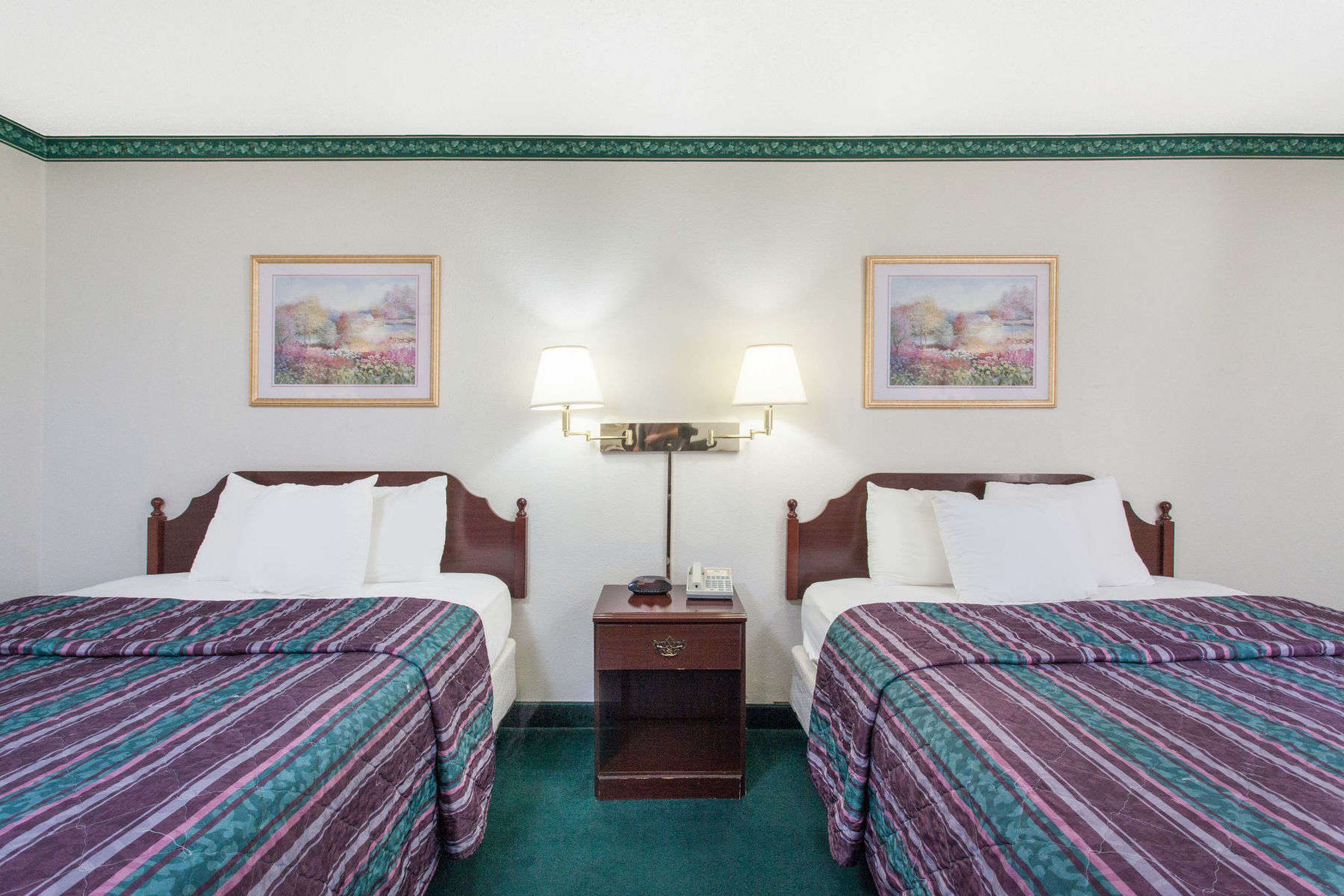 Baymont Inn & Suites by Wyndham Swanton/Toledo Airport