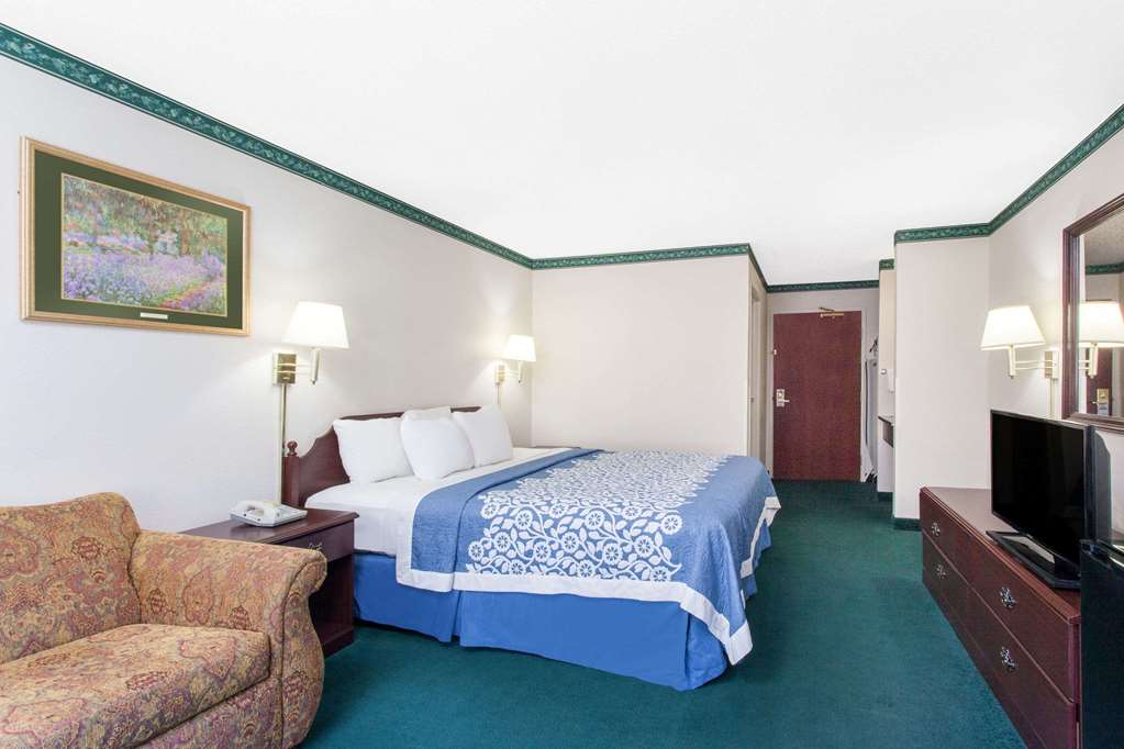 Baymont Inn & Suites by Wyndham Swanton/Toledo Airport