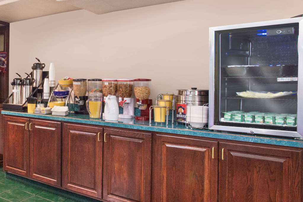 Baymont Inn & Suites by Wyndham Swanton/Toledo Airport