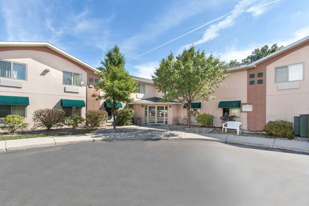 Baymont Inn & Suites by Wyndham Swanton/Toledo Airport