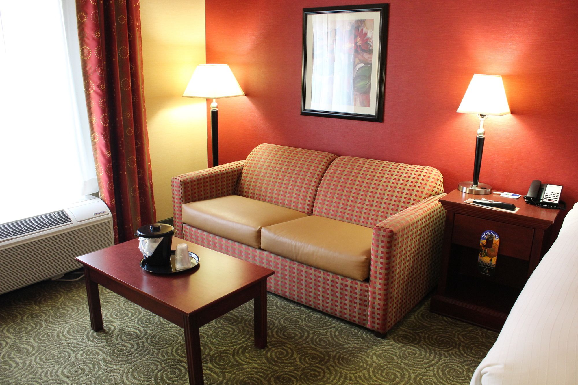 Holiday Inn Express Hotel & Suites Troy