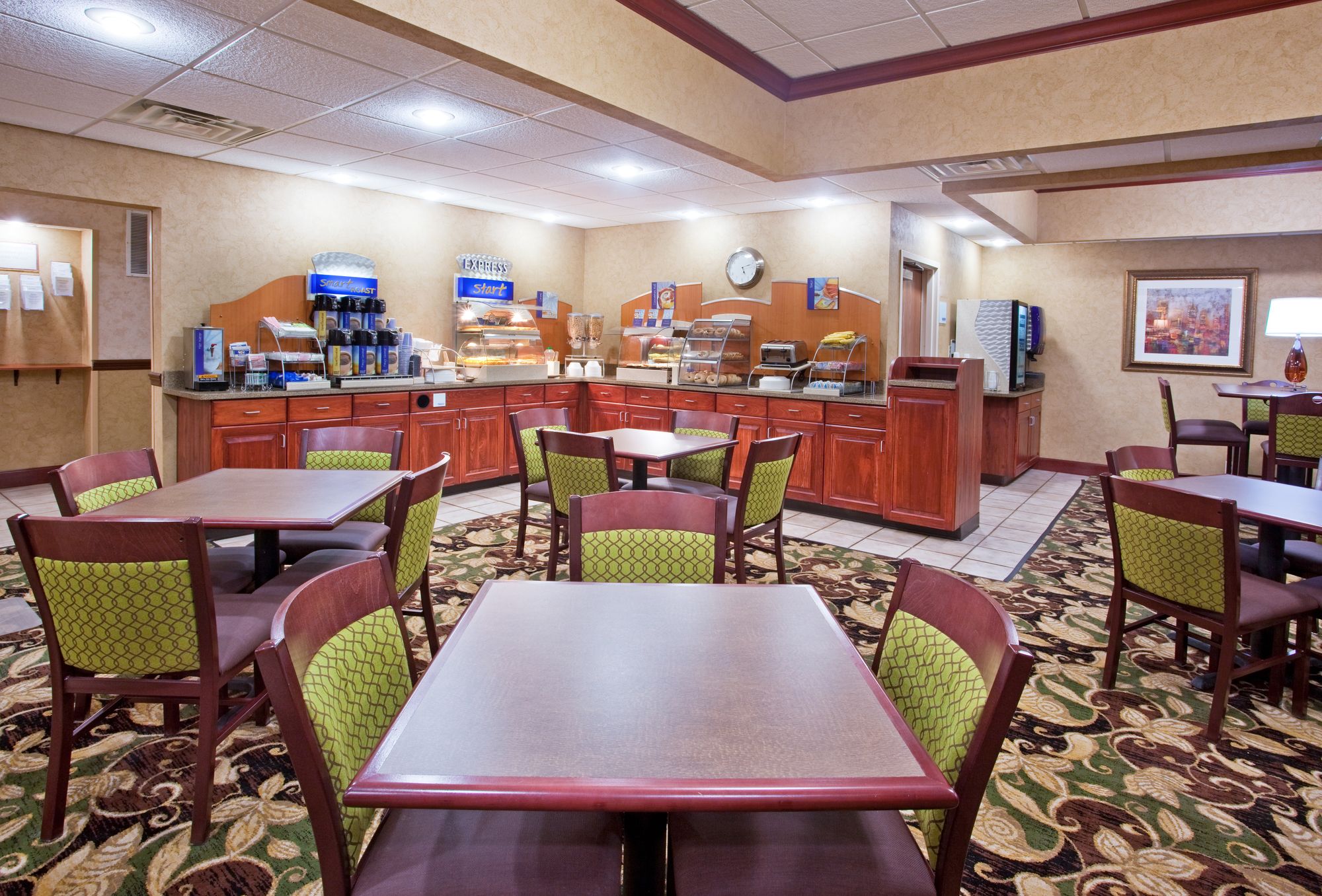 Holiday Inn Express Hotel & Suites Troy