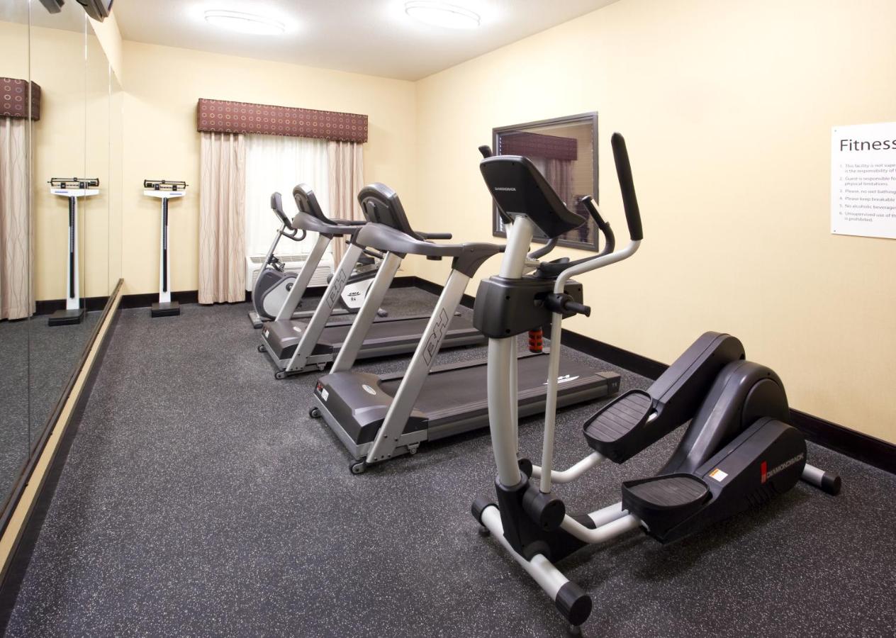 Holiday Inn Express Hotel & Suites Van Wert