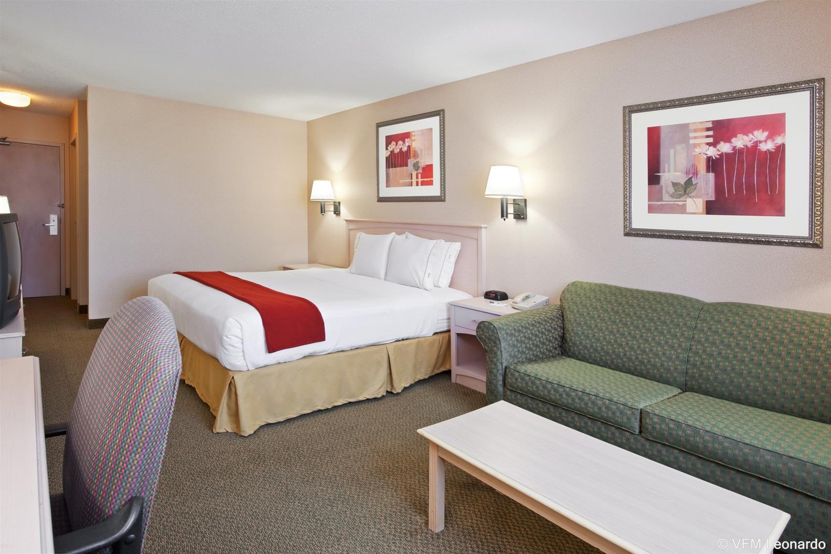 Holiday Inn Express Vermilion