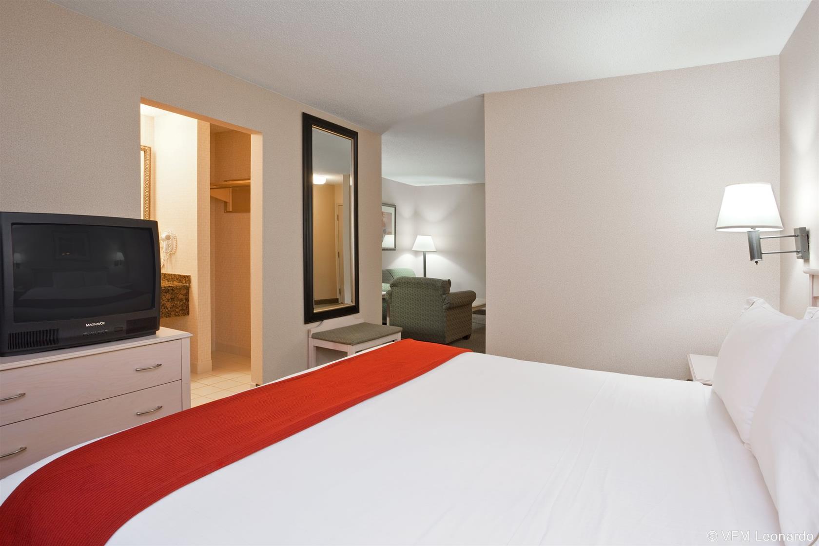 Holiday Inn Express Vermilion