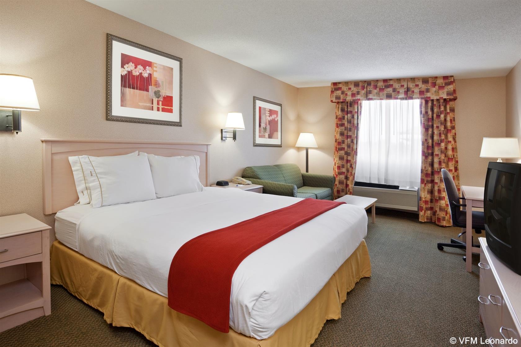 Holiday Inn Express Vermilion