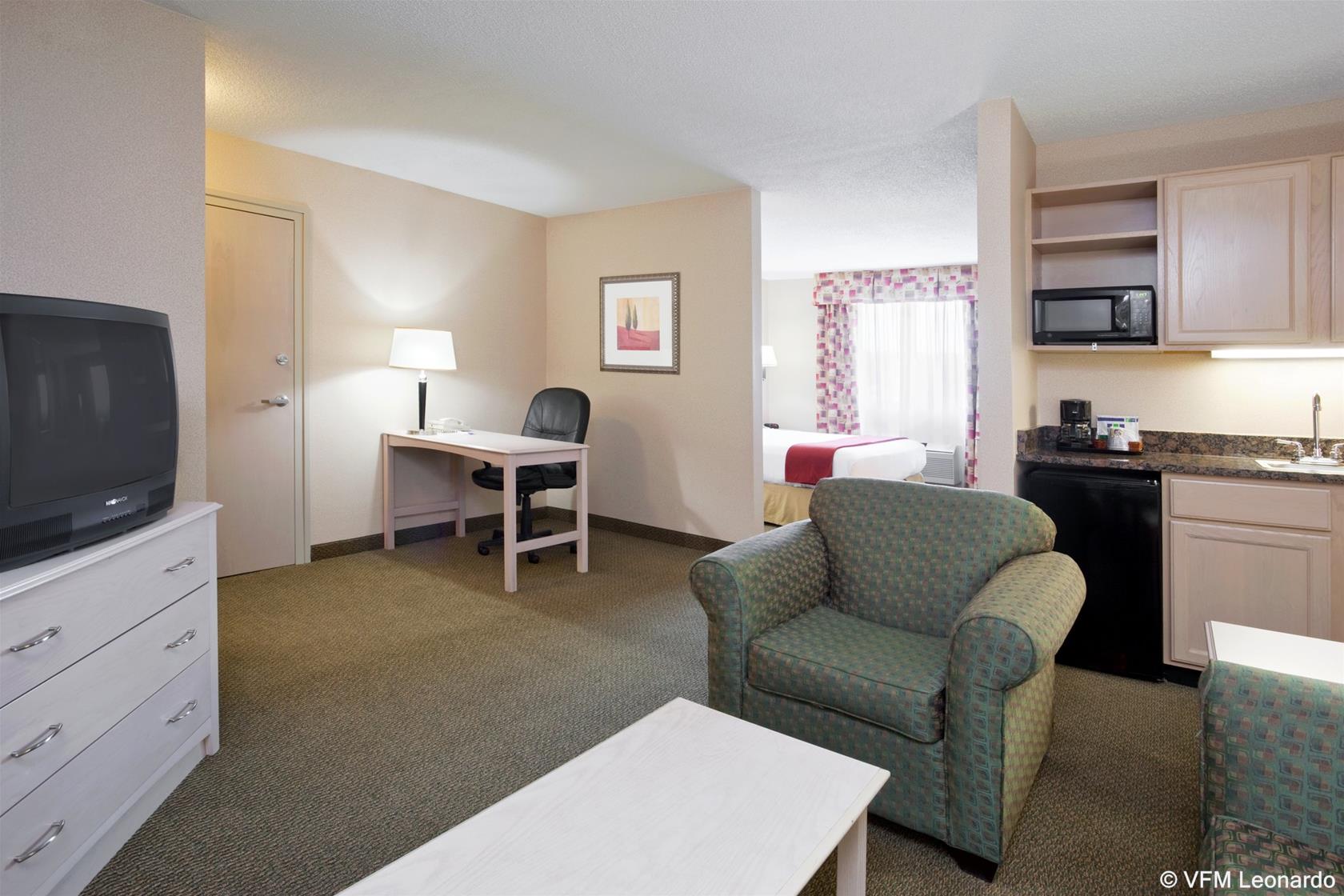 Holiday Inn Express Vermilion