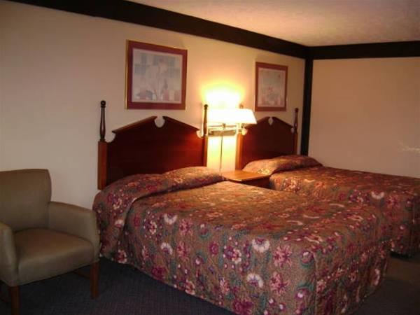 OYO Hotel Wadsworth OH I-76