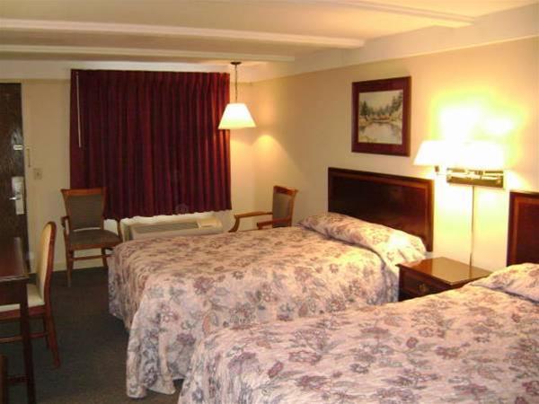 OYO Hotel Wadsworth OH I-76