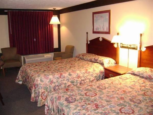 OYO Hotel Wadsworth OH I-76