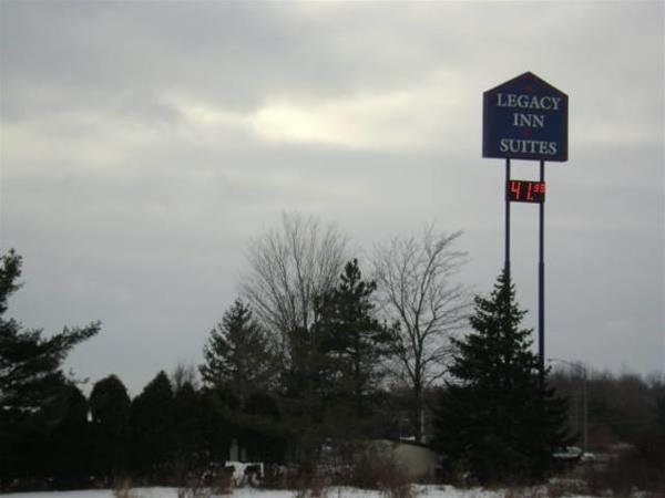 OYO Hotel Wadsworth OH I-76