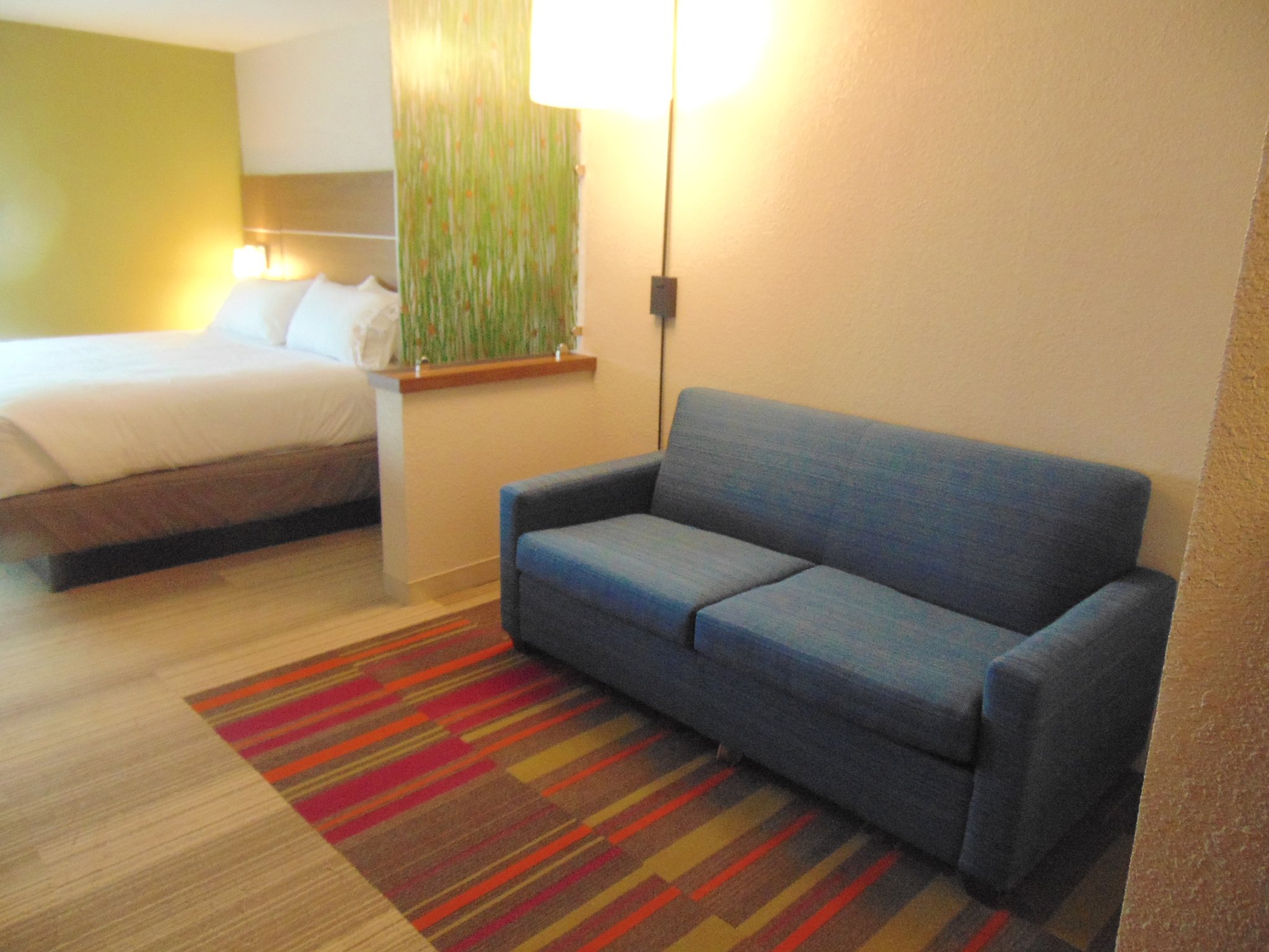 Holiday Inn Express & Suites Wapakoneta